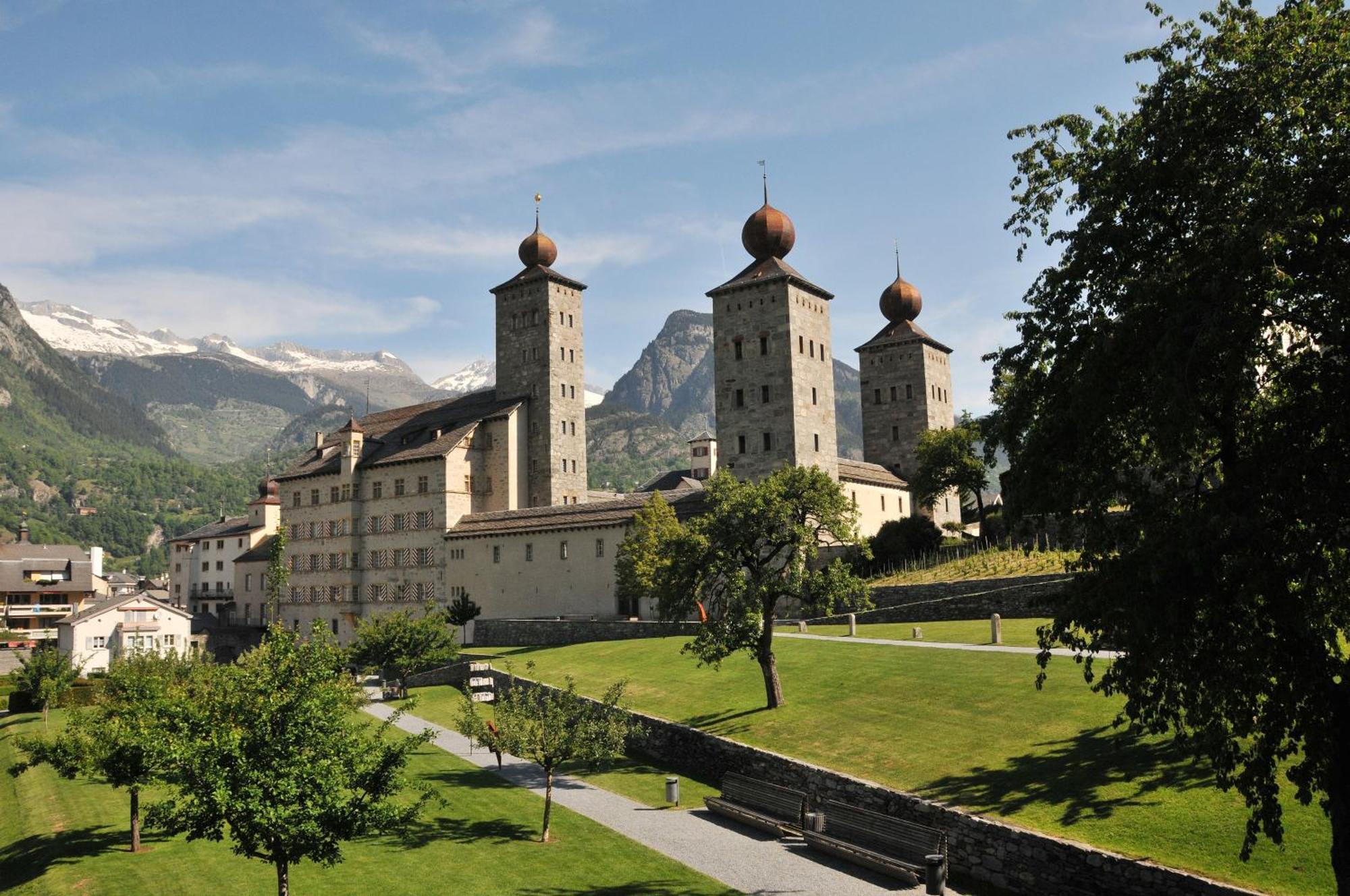Schlosshotel - Self Check-In Hotel Brig Luaran gambar