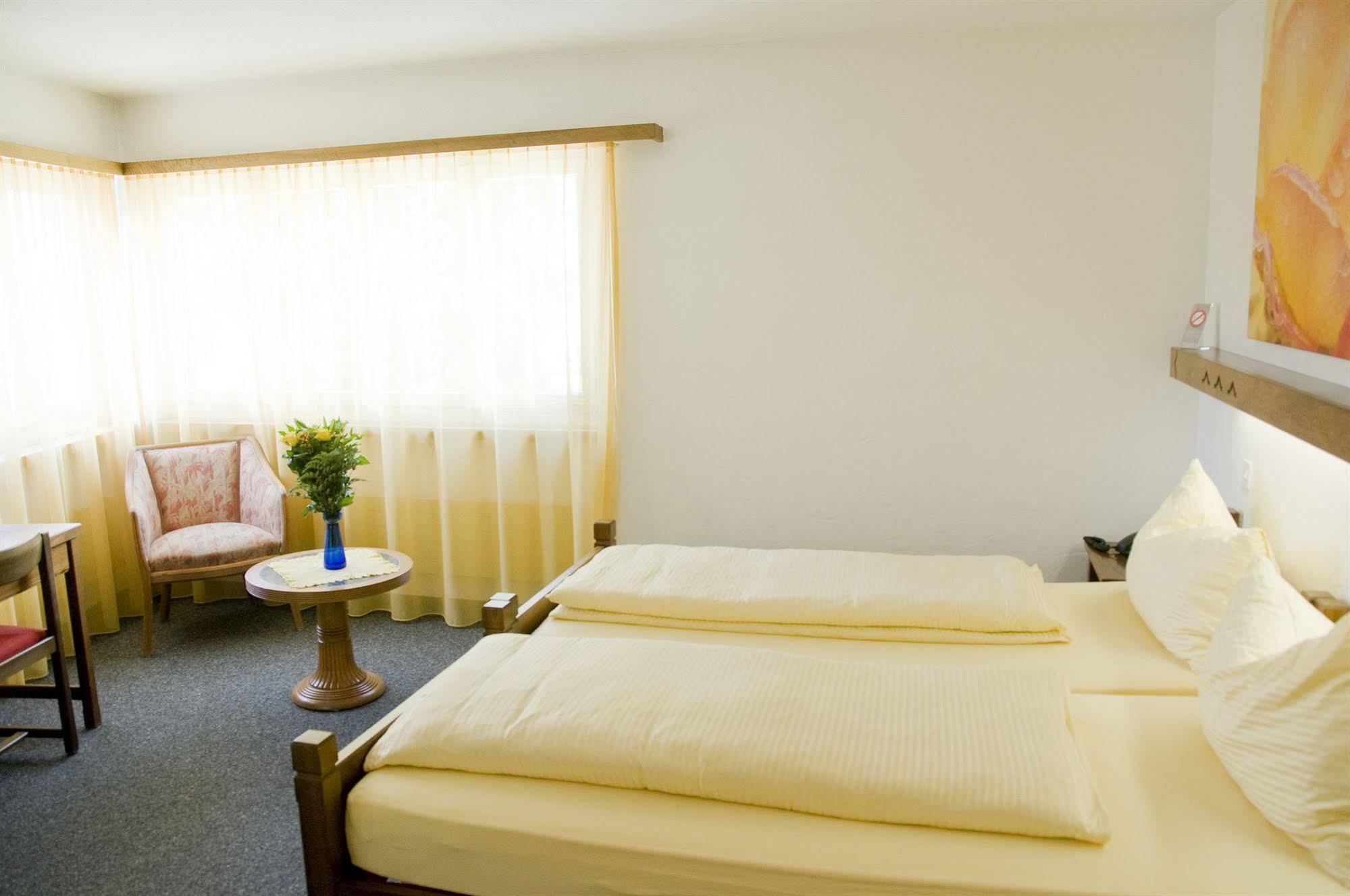 Schlosshotel - Self Check-In Hotel Brig Luaran gambar