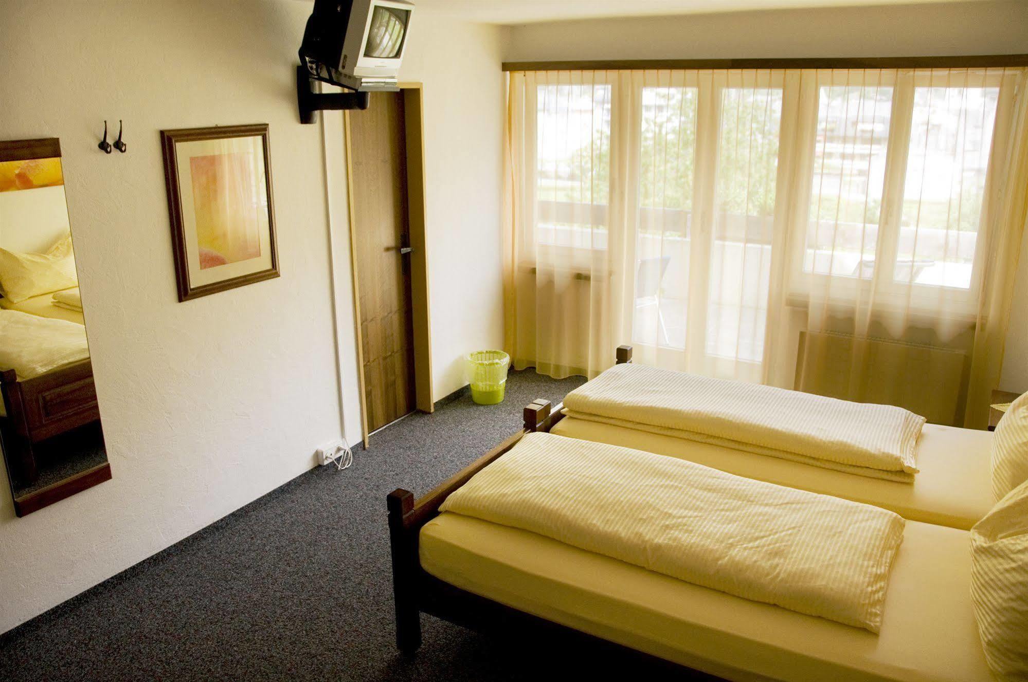 Schlosshotel - Self Check-In Hotel Brig Luaran gambar
