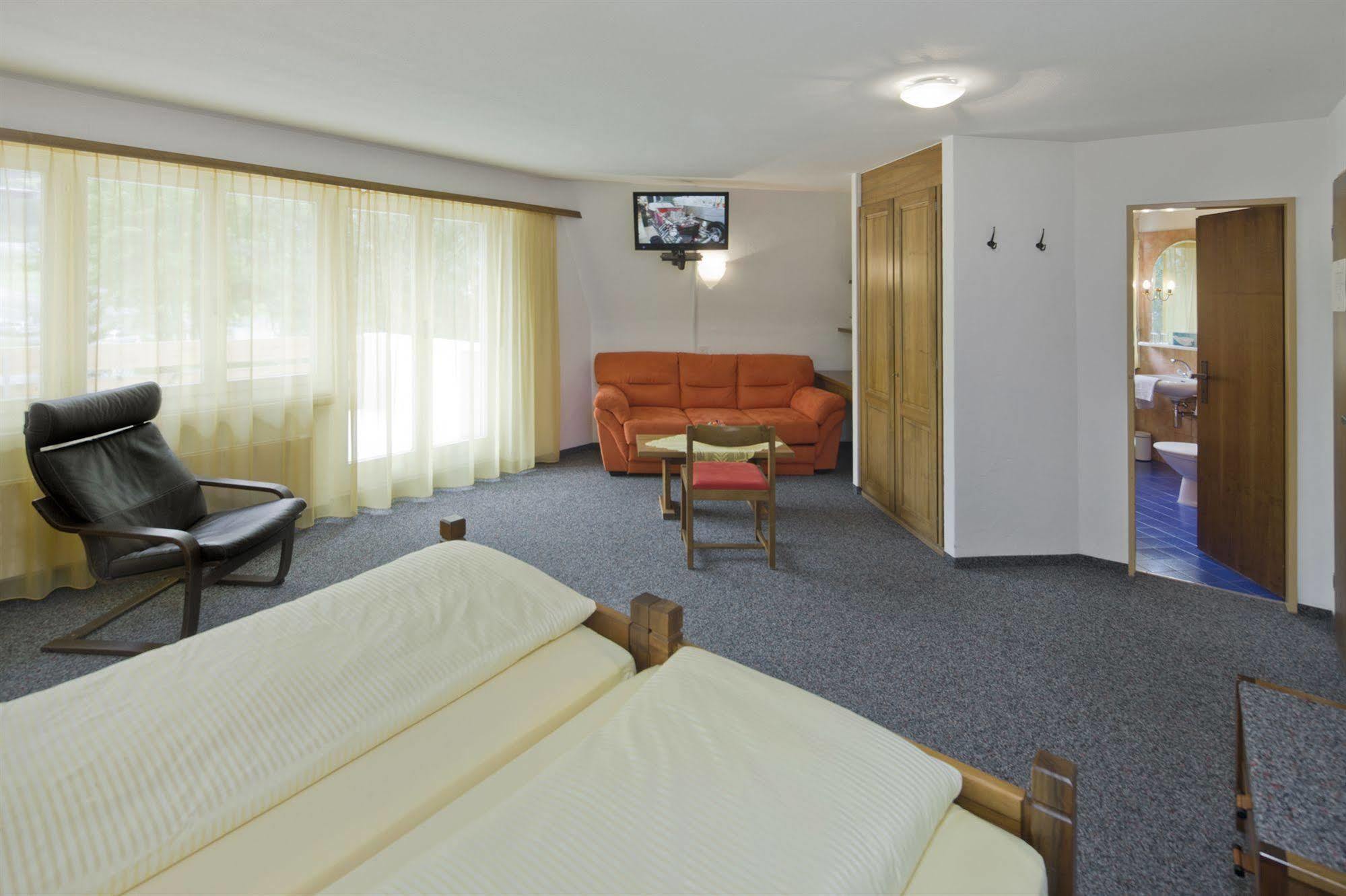 Schlosshotel - Self Check-In Hotel Brig Luaran gambar